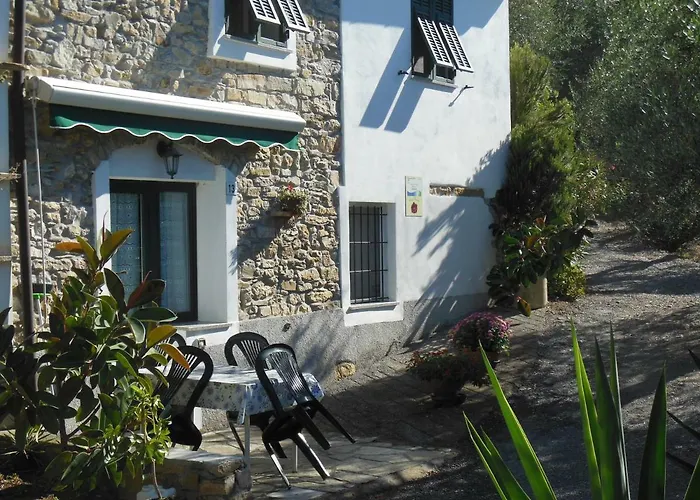 Uliveto Agroturismo Diano San Pietro